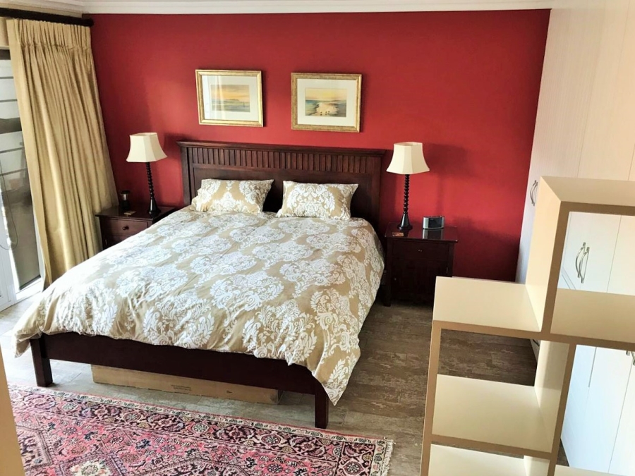 To Let 4 Bedroom Property for Rent in Fish Hoek Western Cape